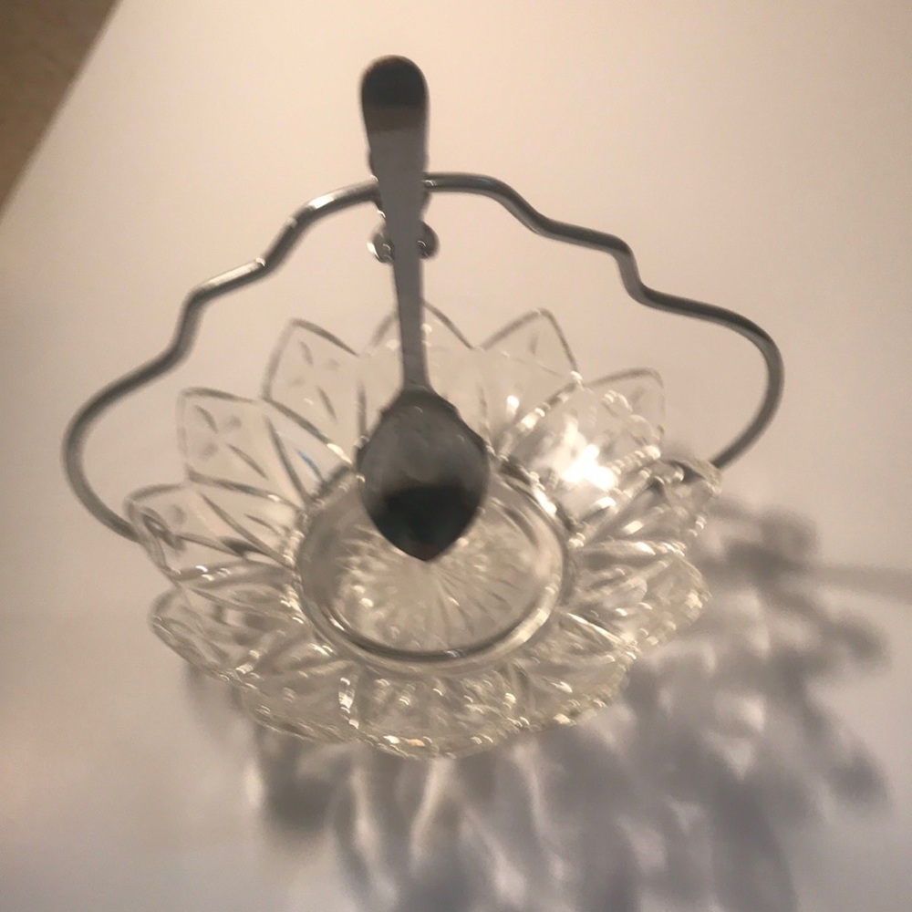 Condiment dish